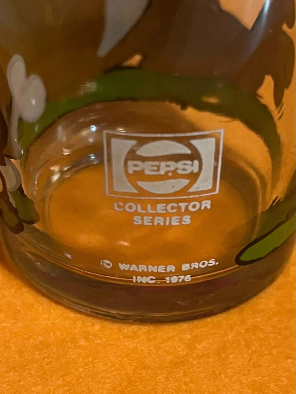 Vintage 1976 Warner Brothers Looney Tunes Pepsi Collectors Series Glass